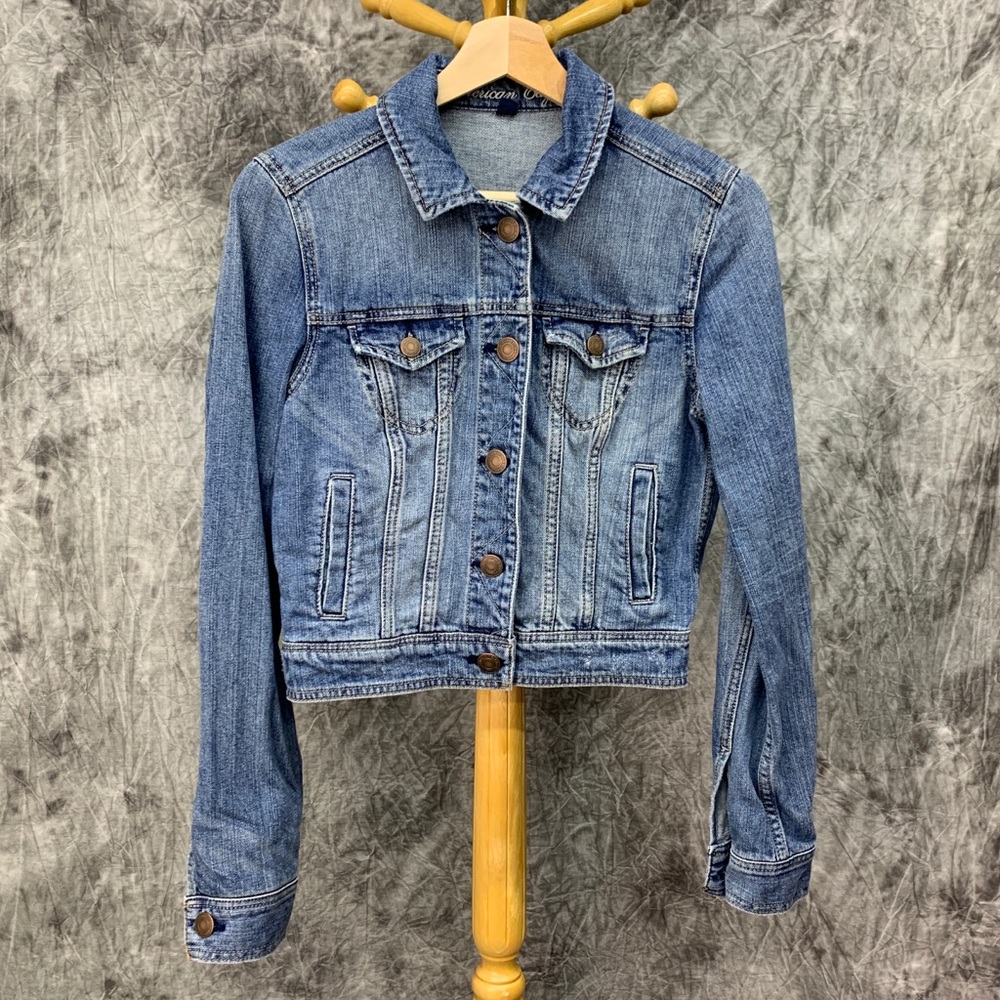 American Eagle Denim Jean Jacket Sz M EUC